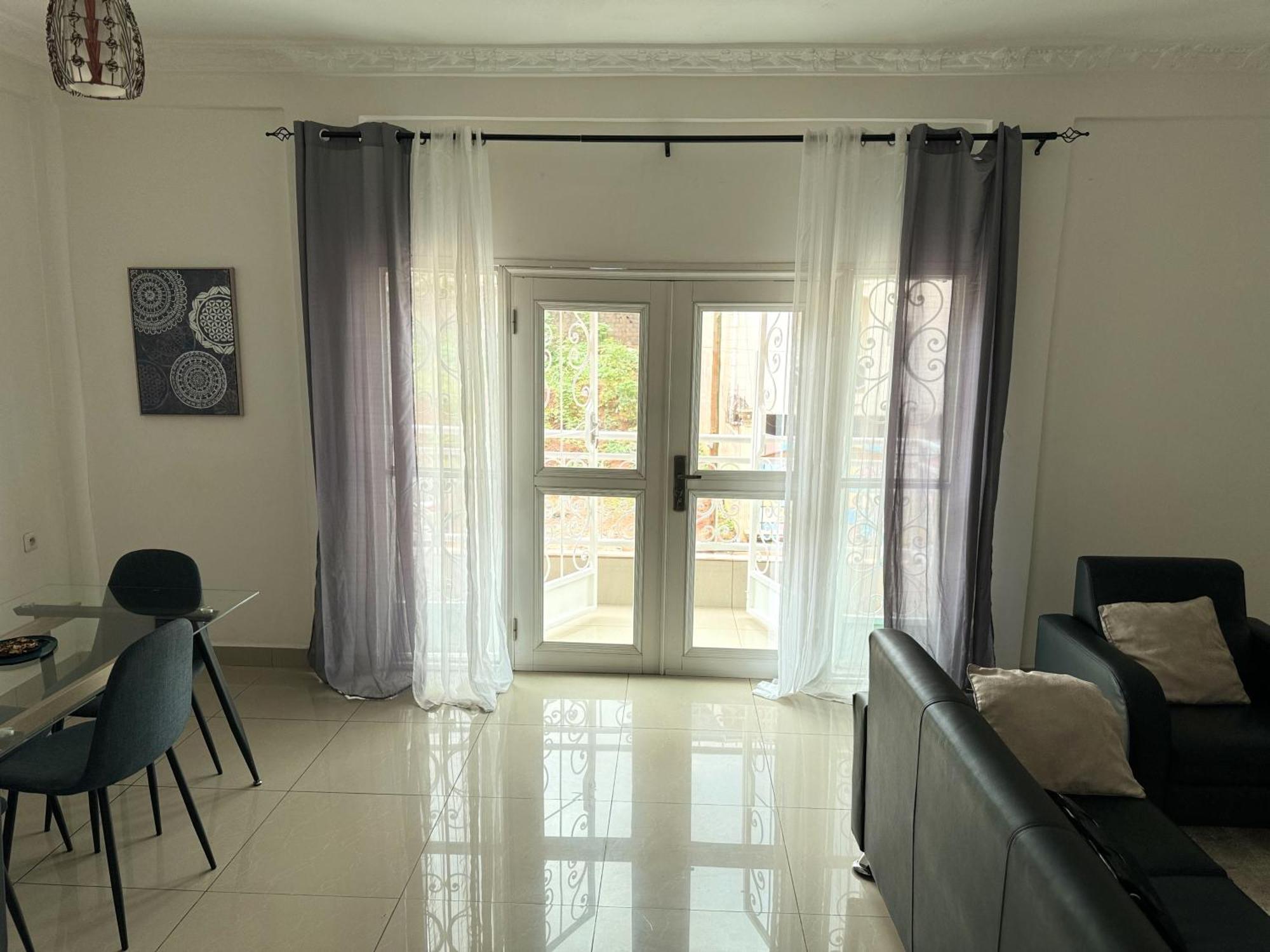 Appartements Modernes, Wifi, Tv - Yaounde, Omnisports ภายนอก รูปภาพ