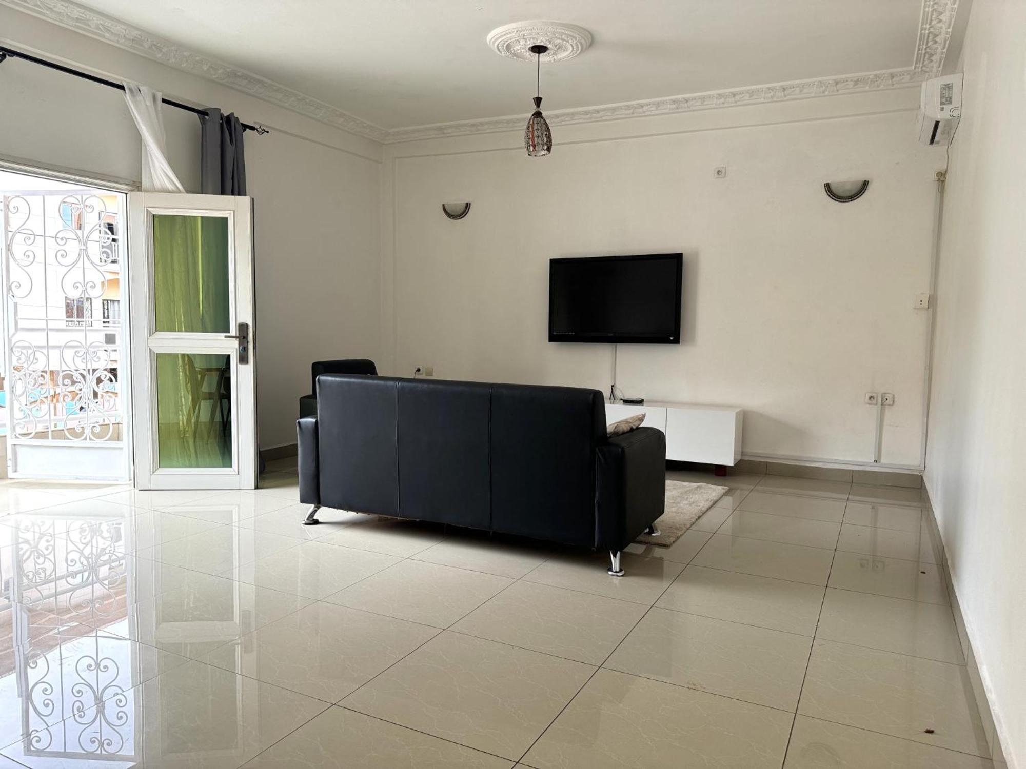 Appartements Modernes, Wifi, Tv - Yaounde, Omnisports ภายนอก รูปภาพ