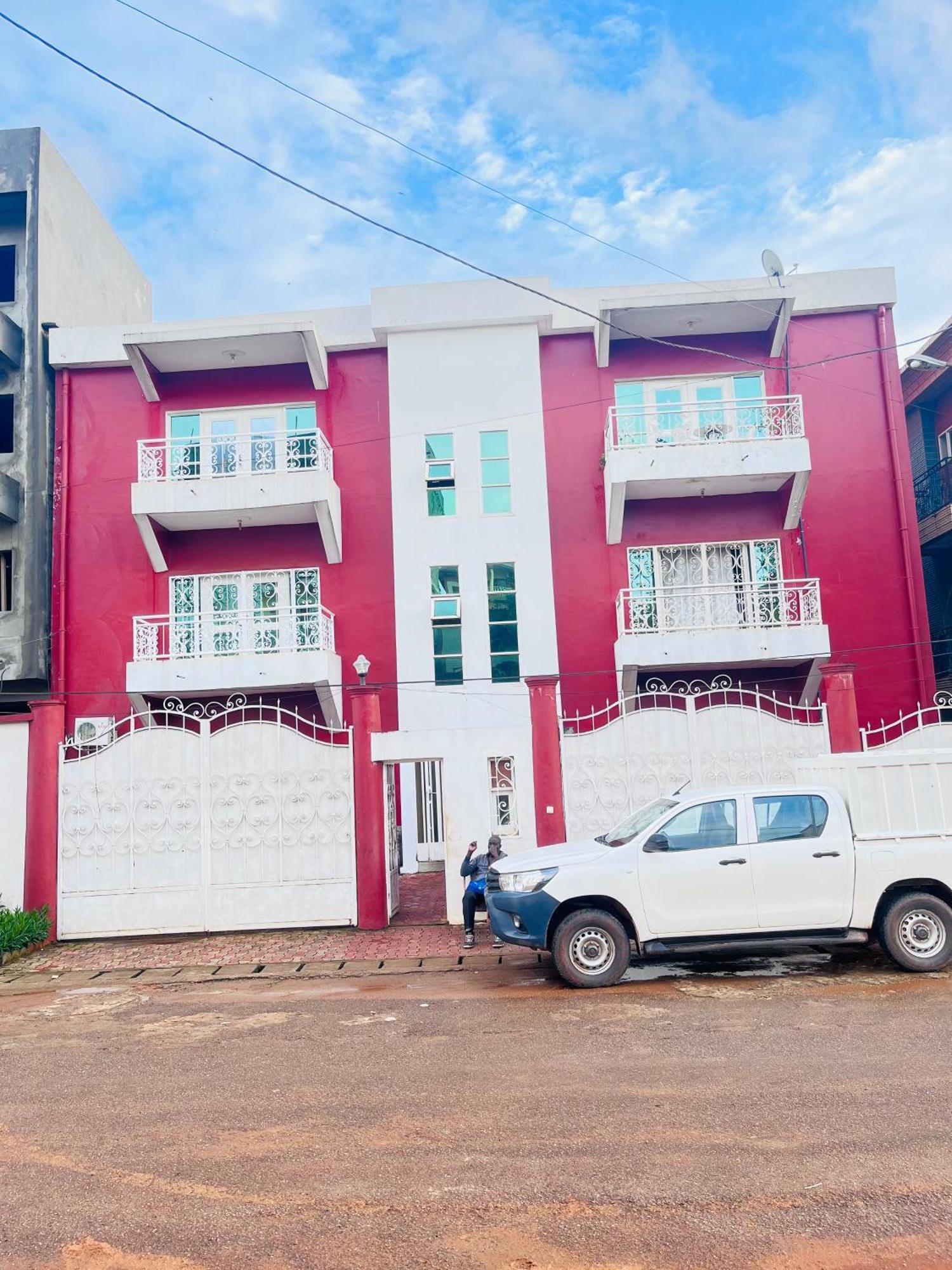 Appartements Modernes, Wifi, Tv - Yaounde, Omnisports ภายนอก รูปภาพ