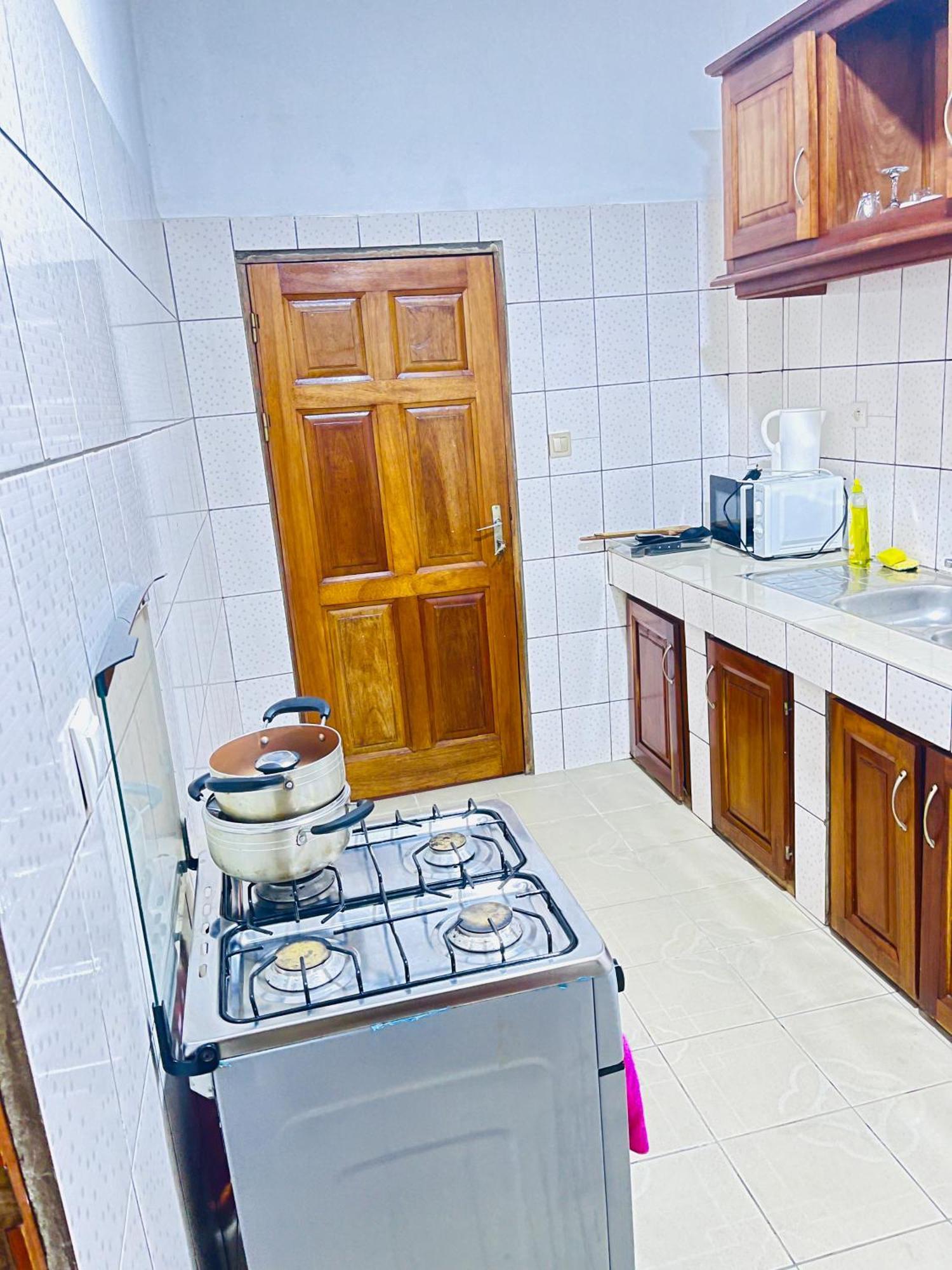 Appartements Modernes, Wifi, Tv - Yaounde, Omnisports ภายนอก รูปภาพ