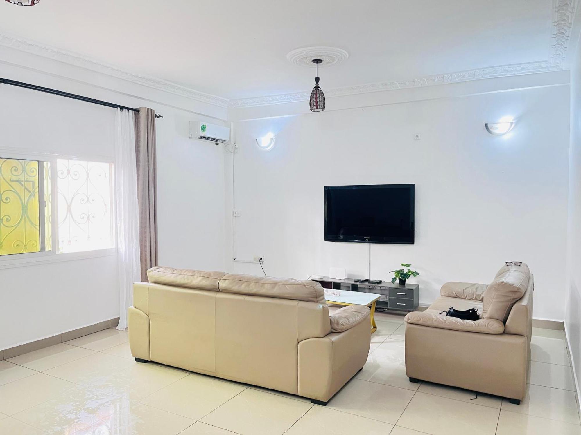 Appartements Modernes, Wifi, Tv - Yaounde, Omnisports ภายนอก รูปภาพ