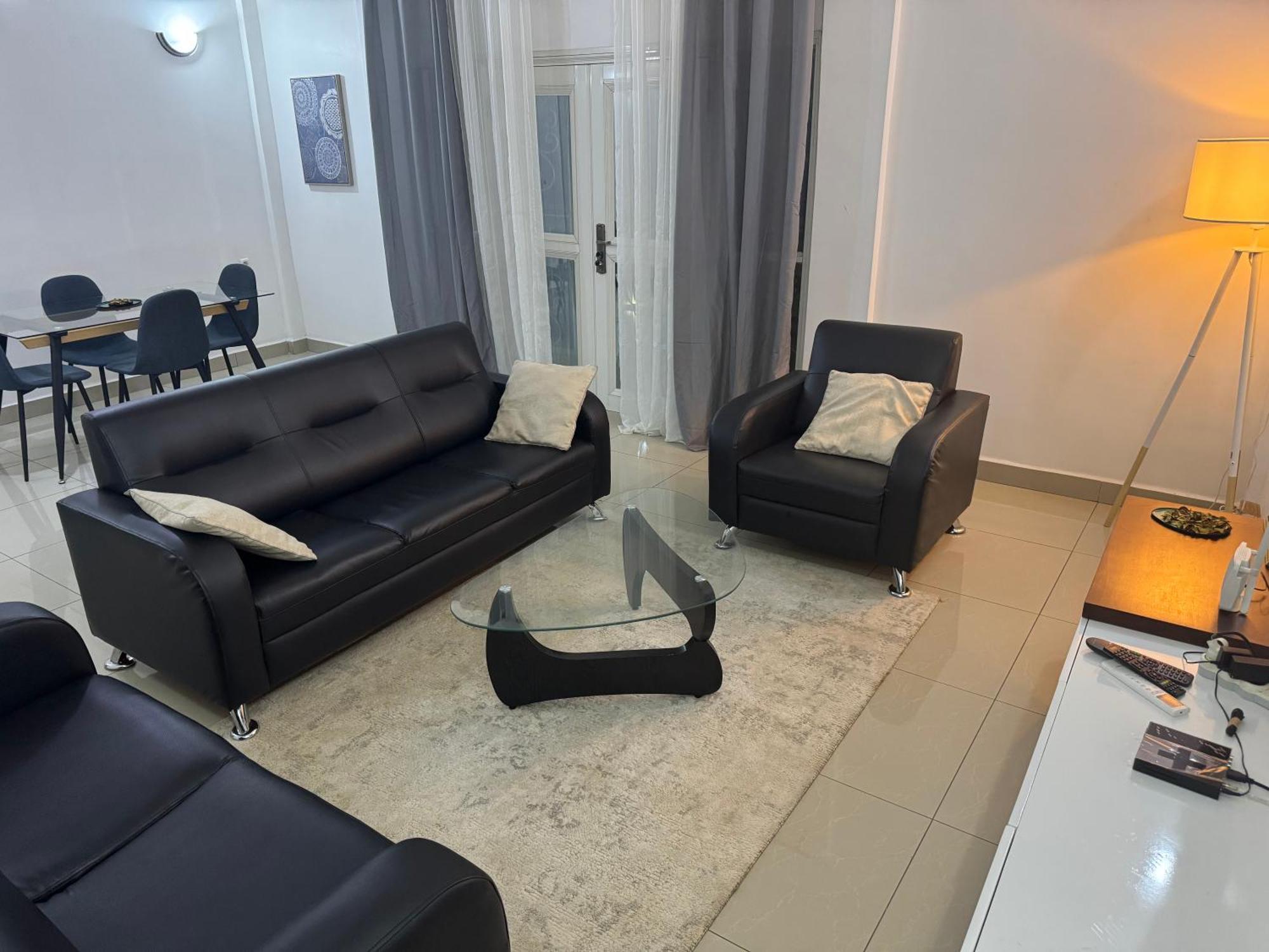 Appartements Modernes, Wifi, Tv - Yaounde, Omnisports ภายนอก รูปภาพ